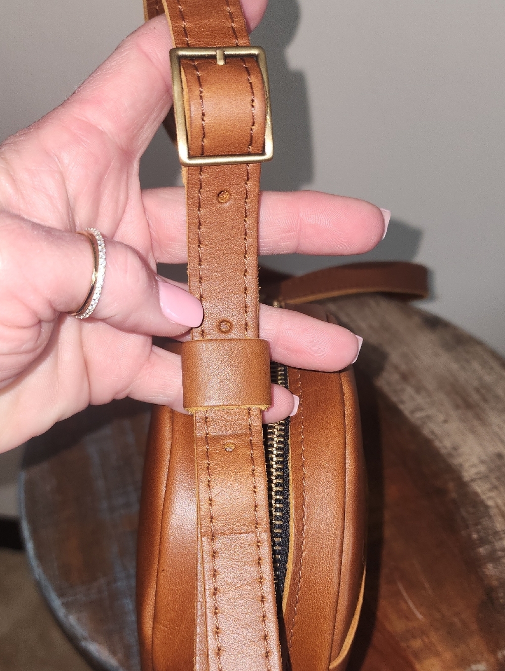 Portland Leather Goods Brown Cognac Small Round Circle Crossbody Bag - Picture 14 of 16
